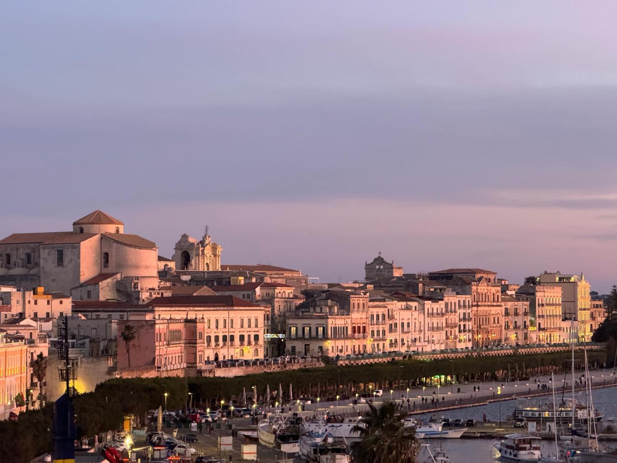 La Terrazza Sul Porto Bed and Breakfast Συρακούσες Εξωτερικό φωτογραφία